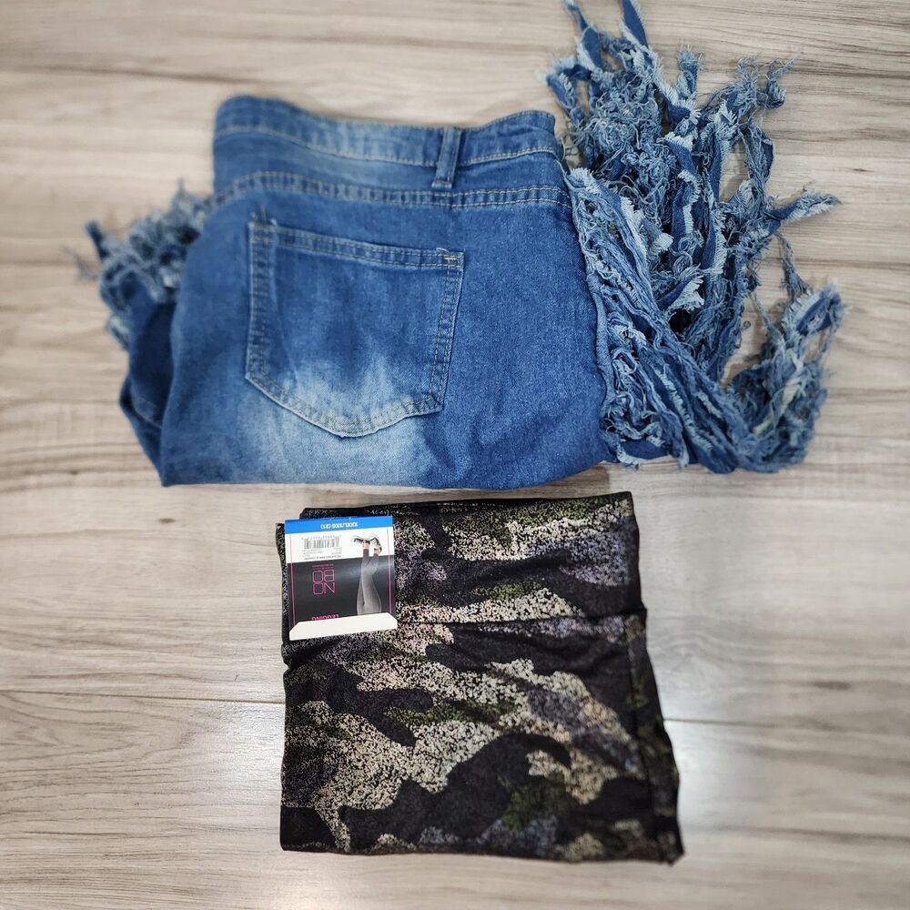 Women's Short & Leggings Size XXXL Lot of 2
